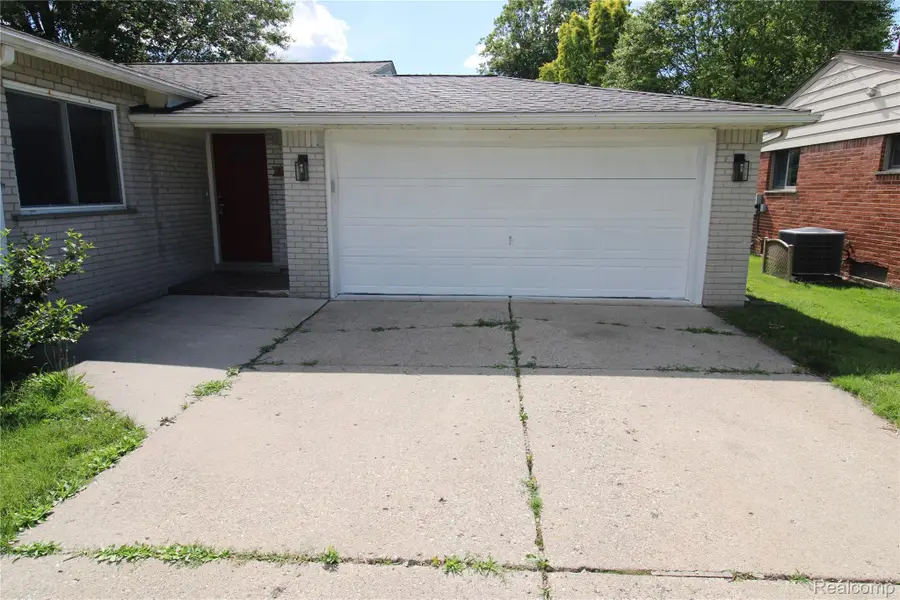 40159 William Drive, Sterling Heights, MI 48313 - #2