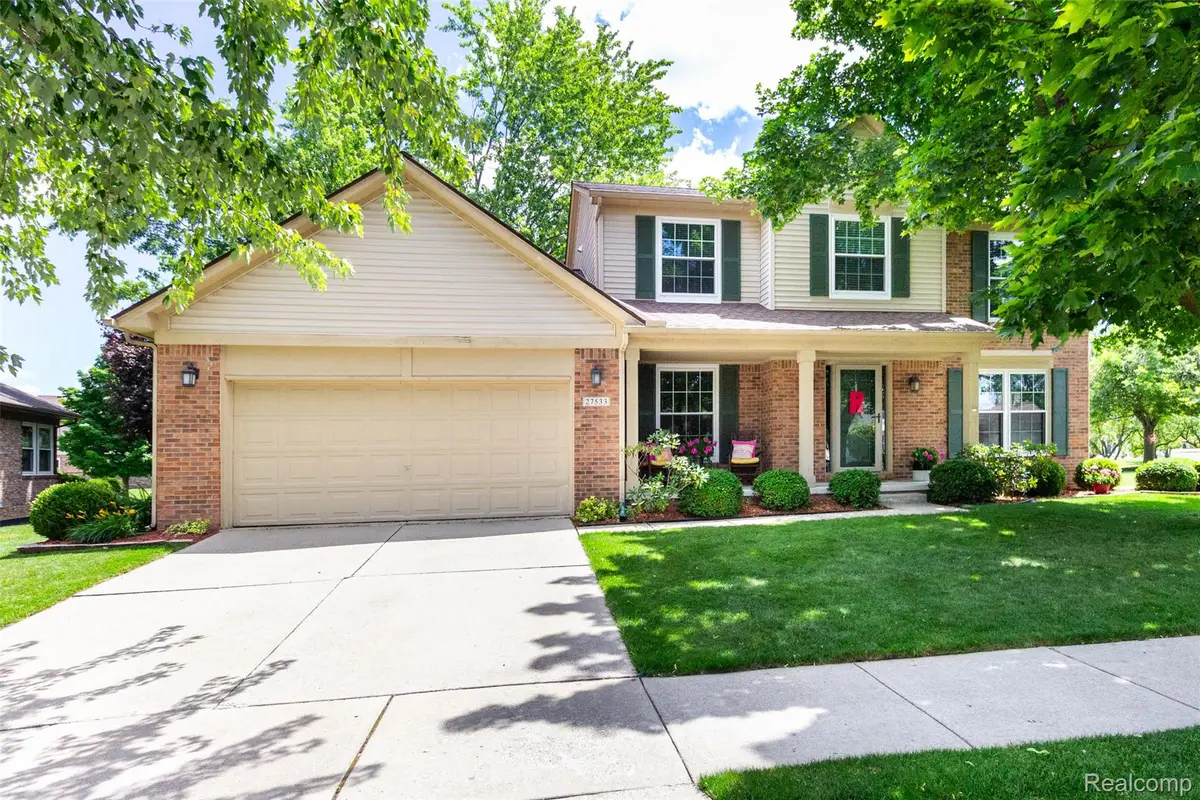 27533 Winchester Terrace, Brownstown, MI 48183 - #1