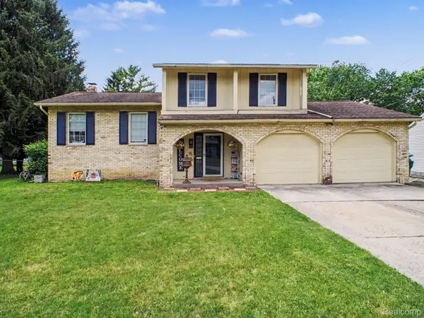428 Carrie Drive, Flushing, MI 48433
