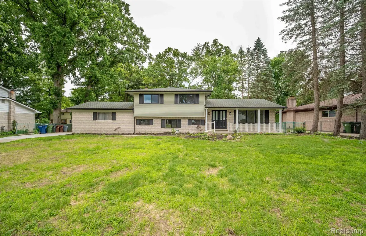 6742 Canterbury Court, Shelby, MI 48316 - #1