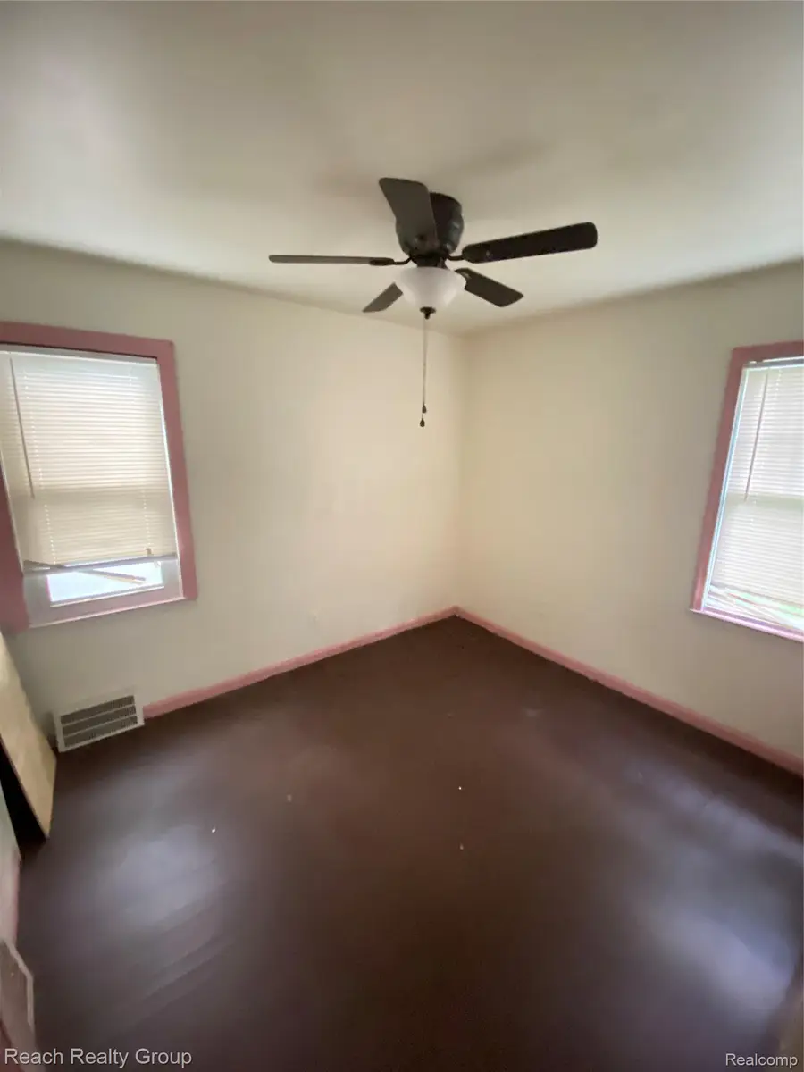 8316 Brace Street, Detroit, MI 48228 - #2