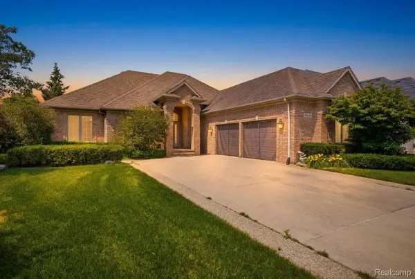 21683 Trevor Court, Macomb, MI 48044