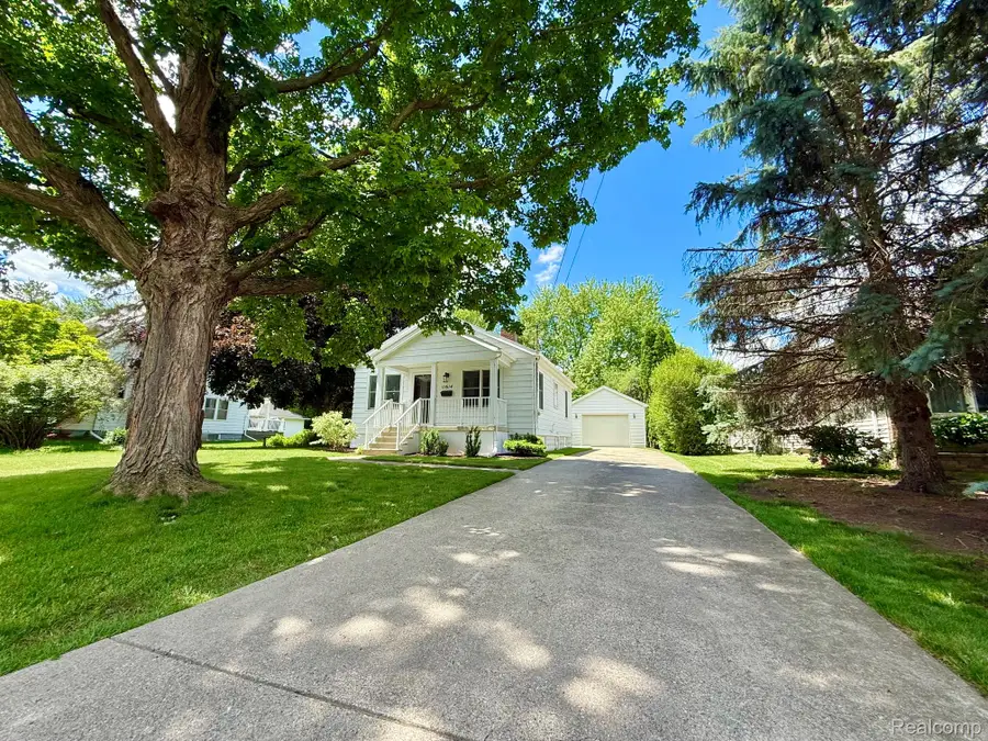 11614 Schram Street, Grand Blanc, MI 48439 - #2