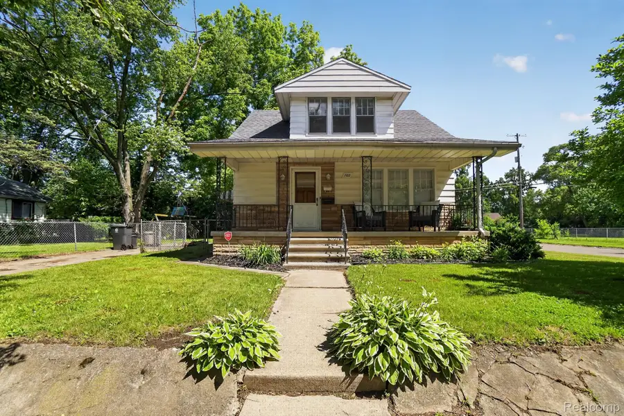 702 Leland Street, Flint, MI 48507 - #2