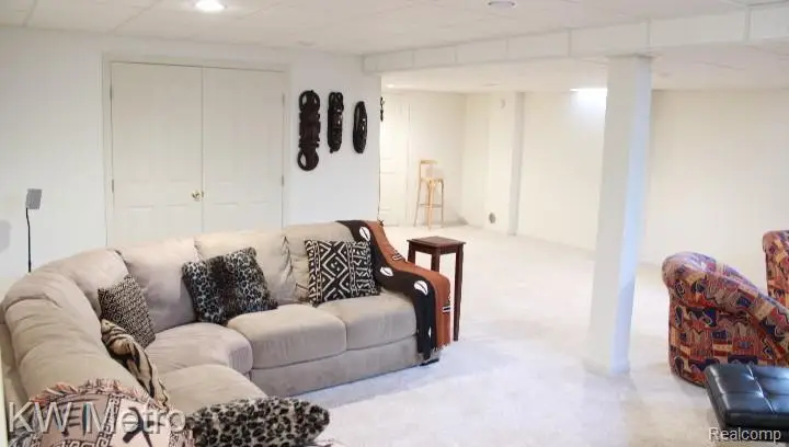 10 Canfield Circle #5, Dearborn Heights, MI 48127 - #2