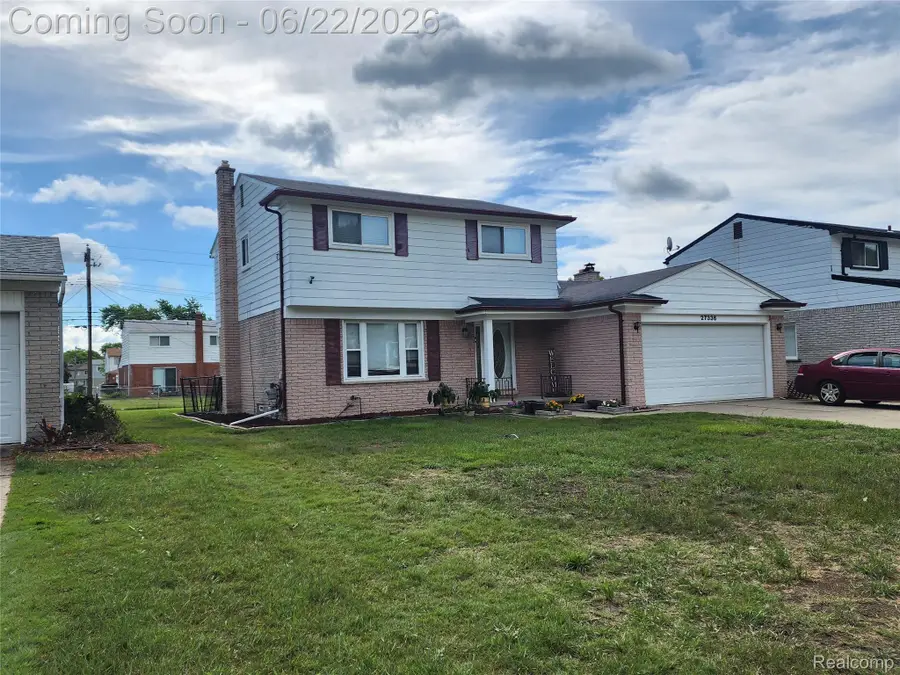 27336 Pierce Street, Southfield, MI 48076 - #2