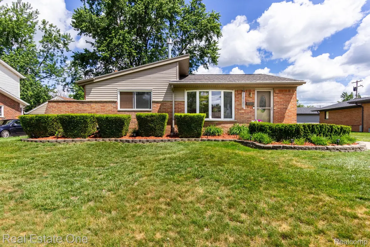 220 Winry Drive, Rochester Hills, MI 48307 - #1