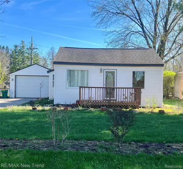 33503 Stocker Street, FarmingtonHills, MI 48335