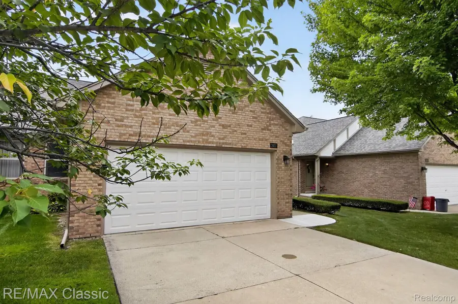 3937 Sunflower Lane #Suite 100, Warren, MI 48091 - #2
