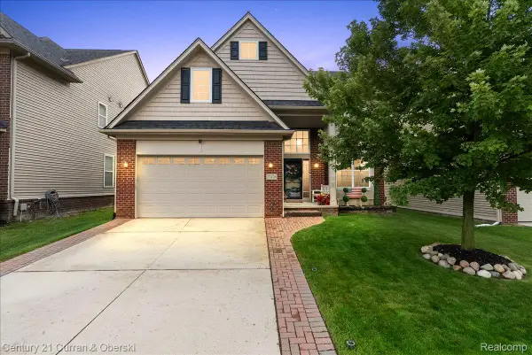 27476 Belgrave Place, Novi, MI 48374