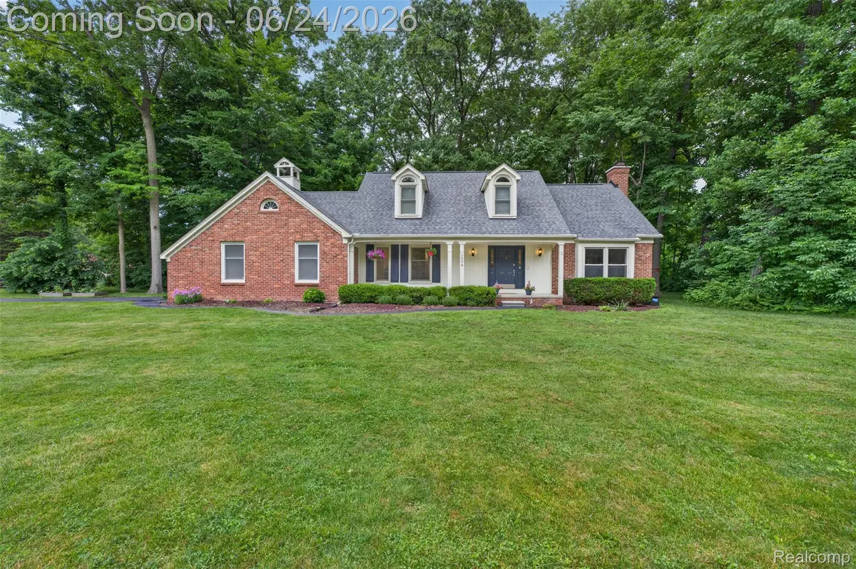 7556 Olde Sturbridge Trail, Clarkston, MI 48348 - #1