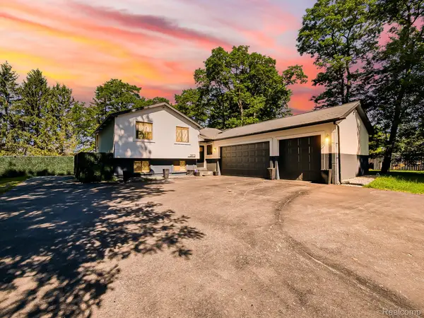 29721 Farmington Road, Farmington, MI 48334