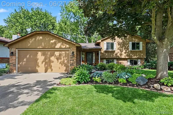 5134 Old Cove Road, Clarkston, MI 48346