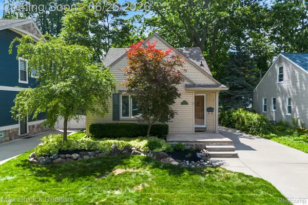 618 S Gainsborough Avenue, RoyalOak, MI 48067