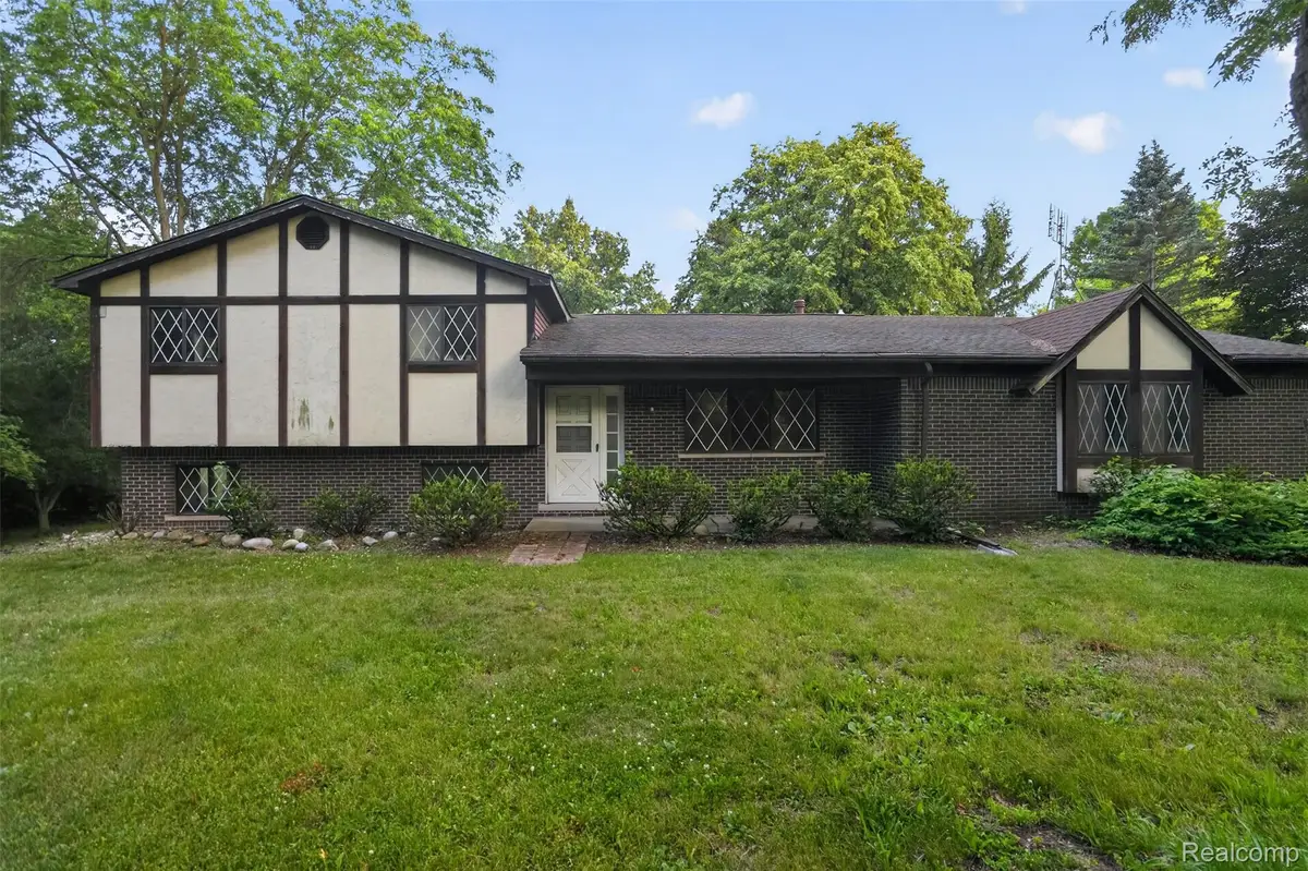 16955 English Road, Manchester, MI 48158 - #1