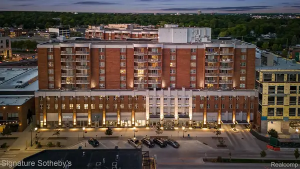411 S Old Woodward Avenue #704, Birmingham, MI 48009