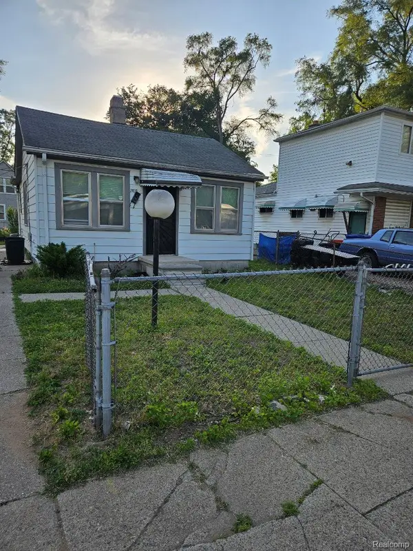 21033 Glen Lodge Road, Ferndale, MI 48220