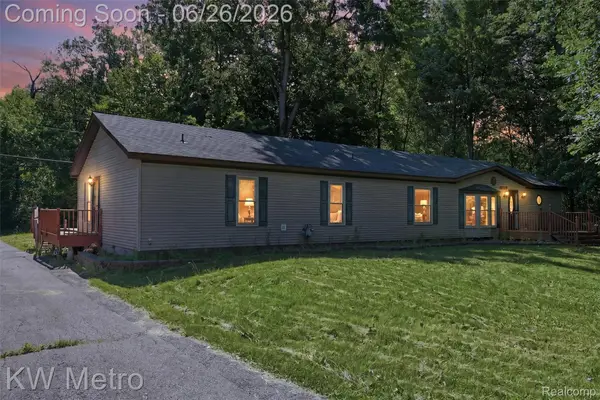 22733 Sumpter Rd Road, Belleville, MI 48111