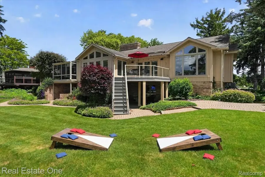 5161 Ledgewood Drive, Commerce Township, MI 48382 - #2