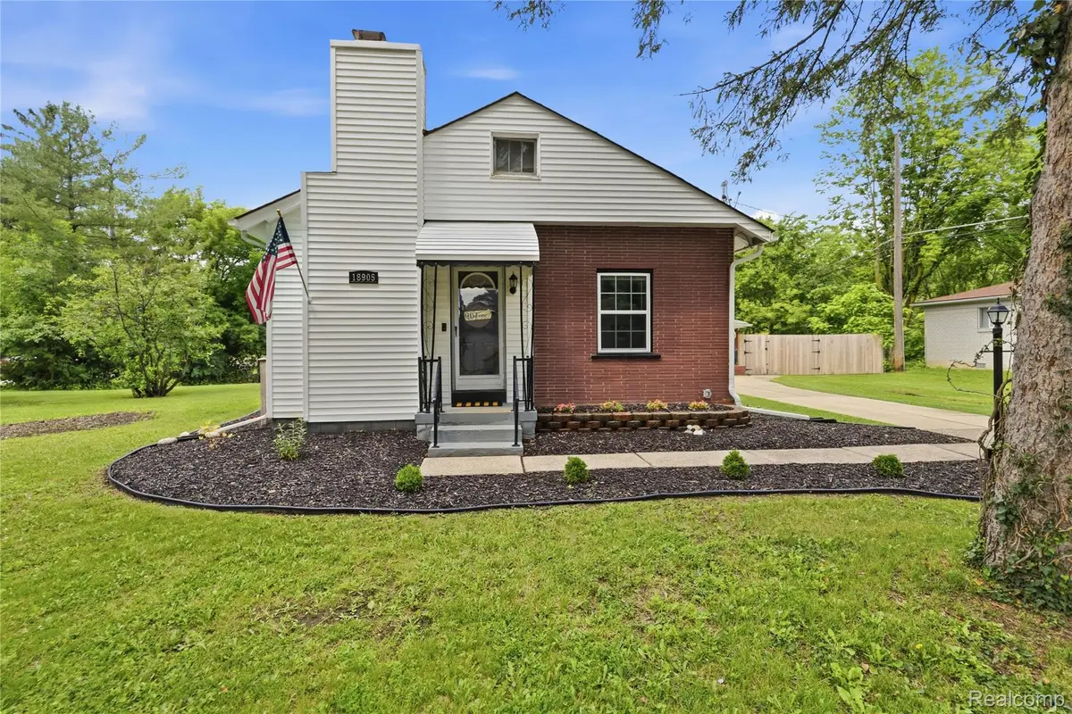 18905 Maplewood Street, Livonia, MI 48152 - #1