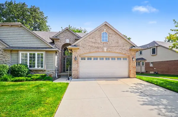 30268 Berghway Trail, Warren, MI 48092