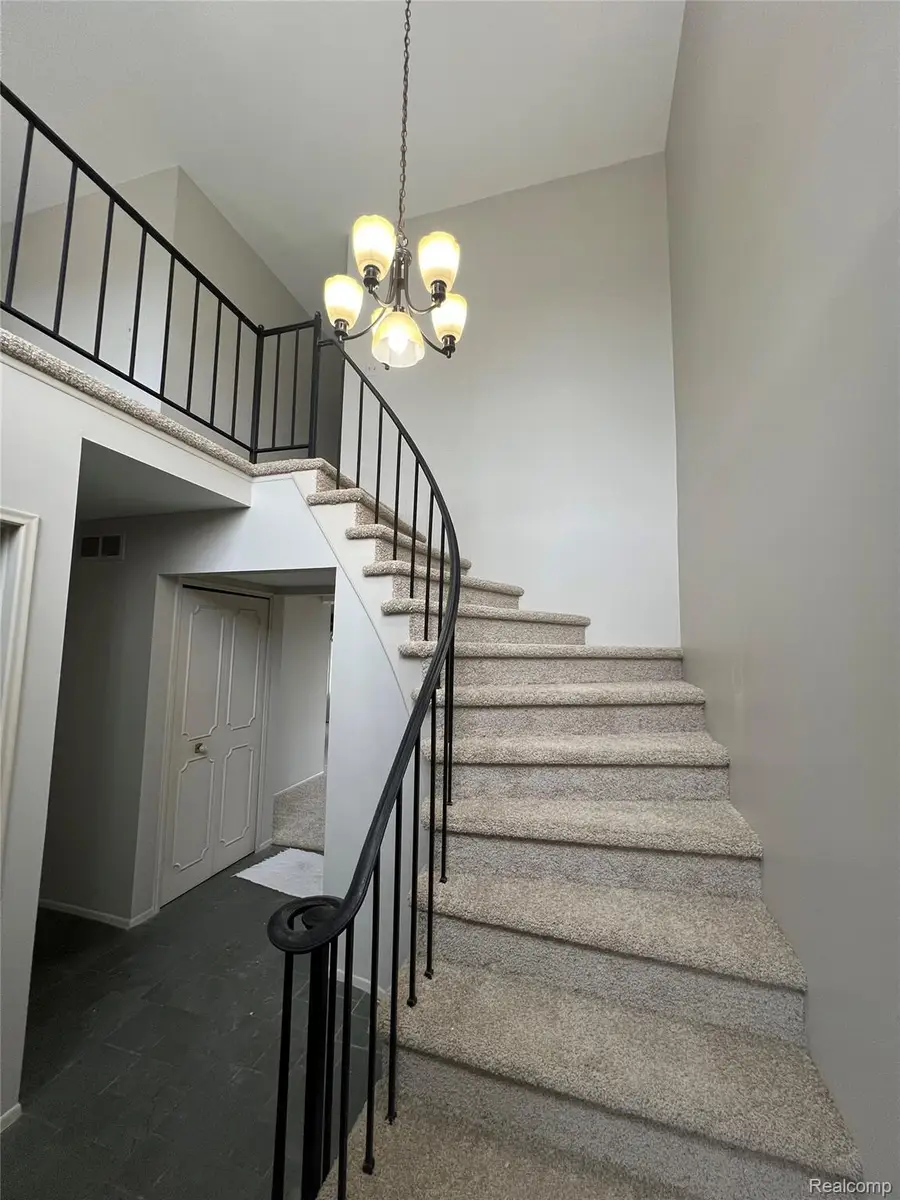 37407 Charter Oaks Boulevard, Clinton Township, MI 48036 - #2