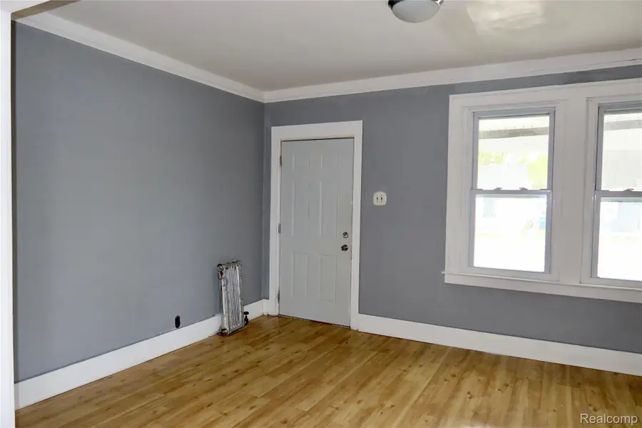 8469 Westminster Avenue, Warren, MI 48089 - #3