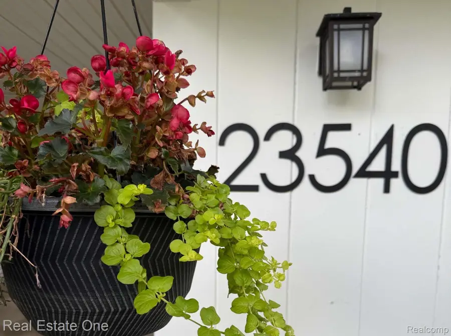 23540 Majestic, Oak Park, MI 48237 - #2