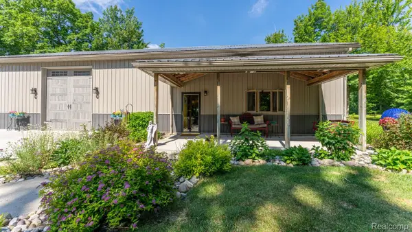 2418 S 41 Road S, Cadillac, MI 49601
