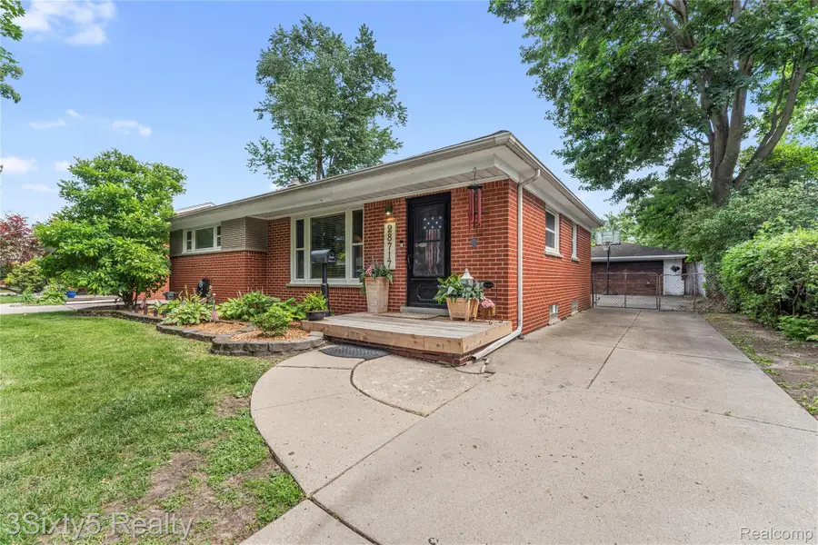28717 Westfield Street, Livonia, MI 48150 - #2