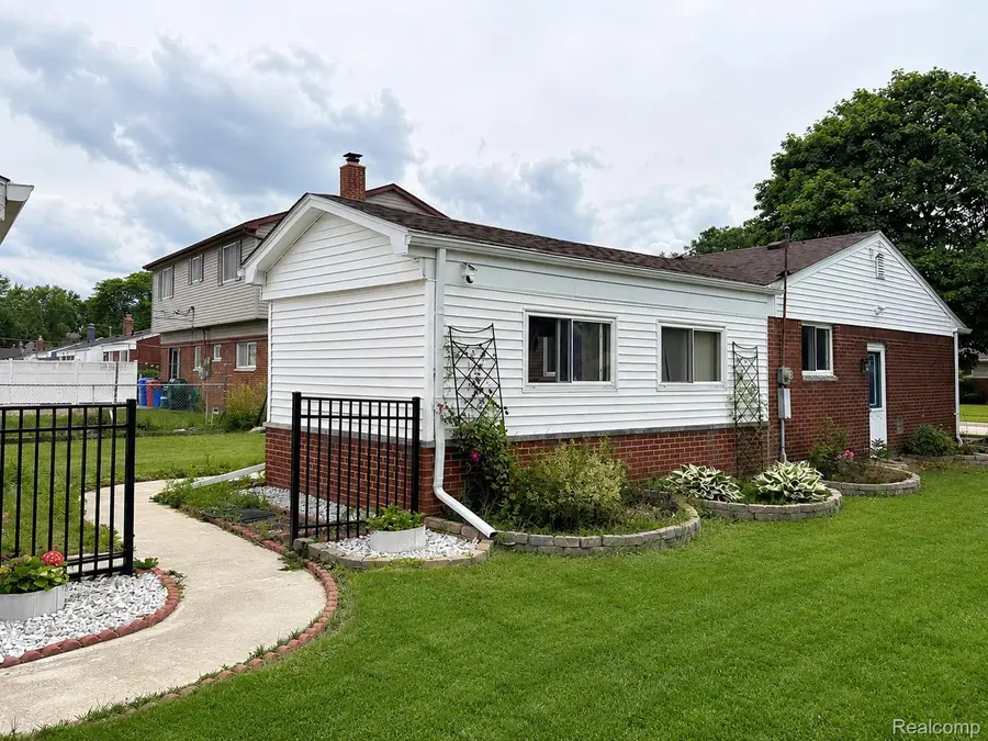 33564 Vista Way Way, Fraser, MI 48026 - #3