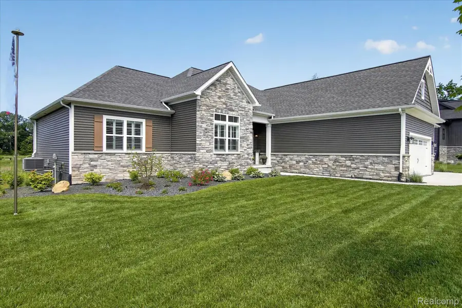 1212 Candlelight Court, Brighton, MI 48114 - #2