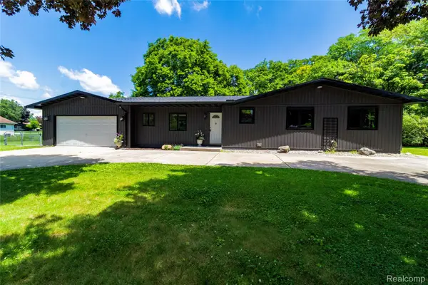 1138 Baldwin Road, Lapeer, MI 48446