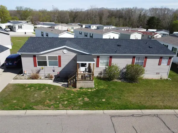 195 Apollo, Flushing, MI 48433