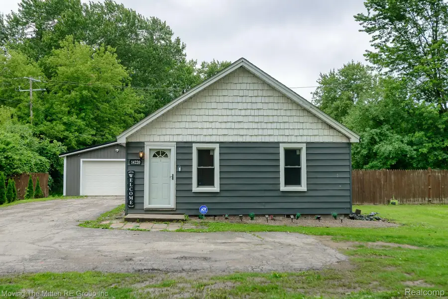 14220 Martinsville Road, Belleville, MI 48111 - #2