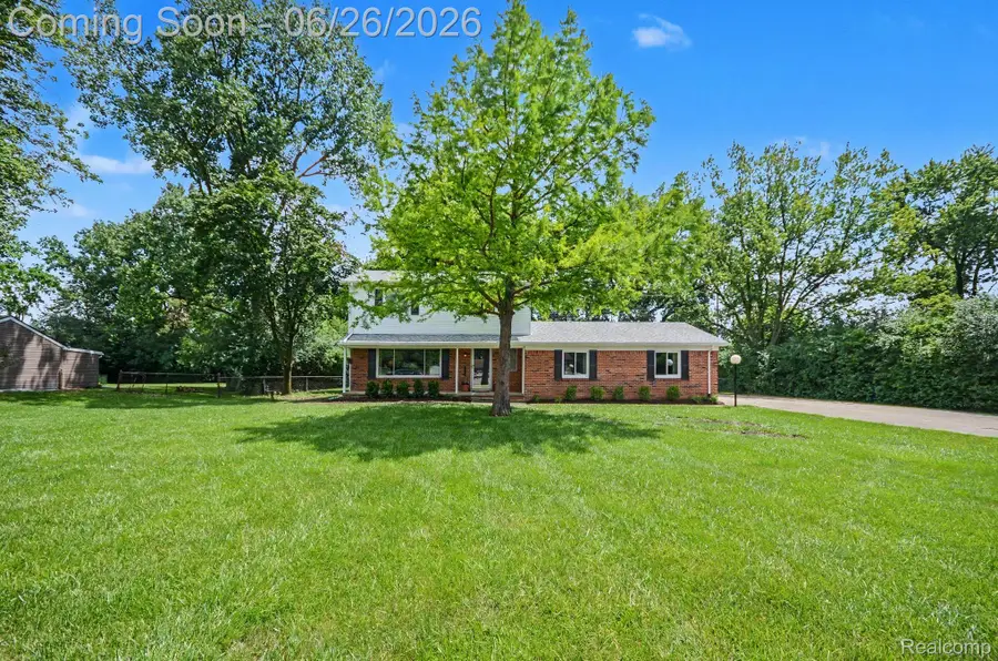 24474 Springbrook Drive, Farmington, MI 48336 - #2