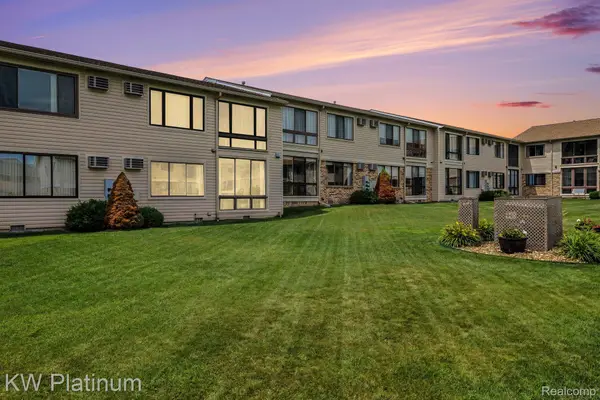 1700 River Road #6, Marysville, MI 48040