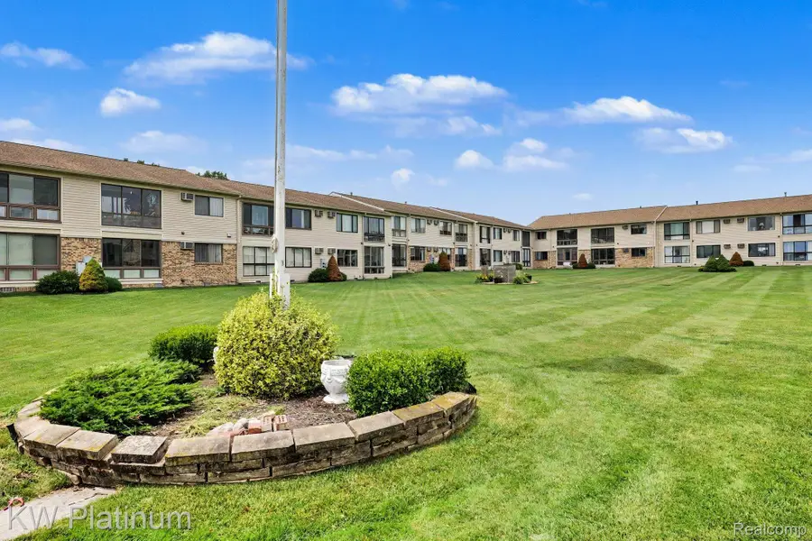 1700 River Road #6, Marysville, MI 48040 - #3