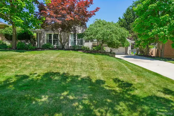 1424 Fairway Drive, Birmingham, MI 48009