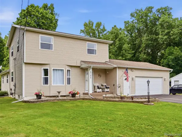 6195 Lake Forest Drive, GrandBlanc, MI 48439