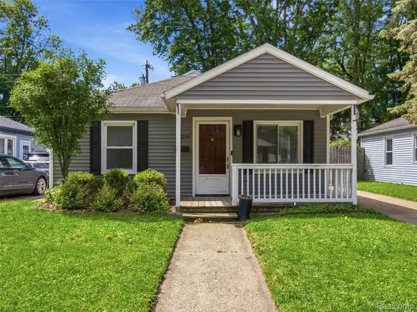 2204 Brockton Avenue, RoyalOak, MI 48067