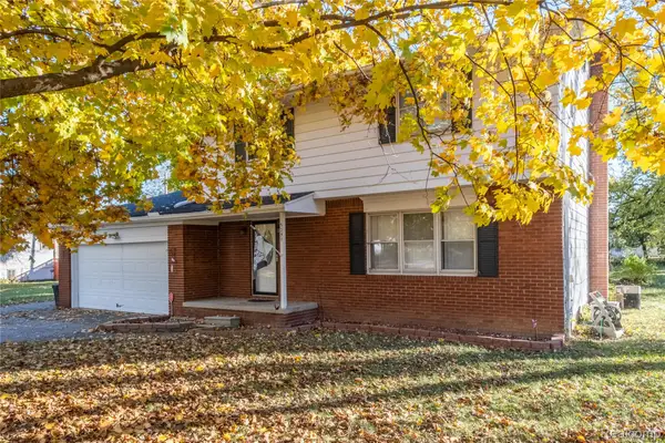5297 Oaktree Drive, Flint, MI 48532