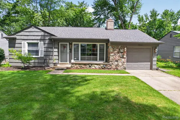 15690 Birwood Avenue, BeverlyHills, MI 48025