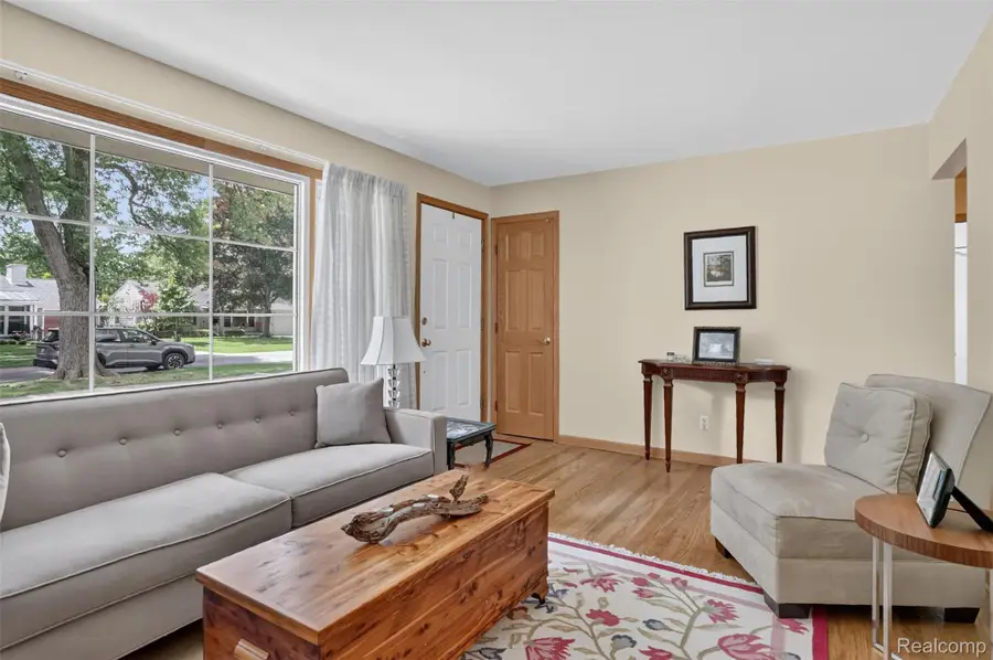 15690 Birwood Avenue, Beverly Hills, MI 48025 - #3