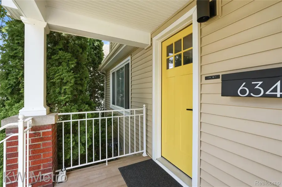 634 E Lewiston Avenue, Ferndale, MI 48220 - #2