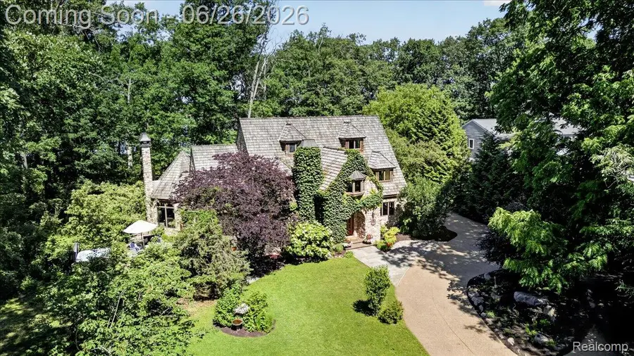 29498 E River Road, Grosse Ile, MI 48138 - #2
