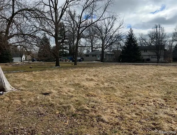 0000 Clinton Shore Dr, HarrisonTownship, MI 48045
