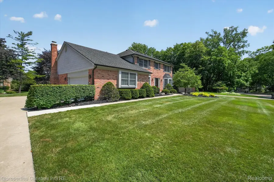 21500 Woodfarm Drive, Northville, MI 48167 - #3