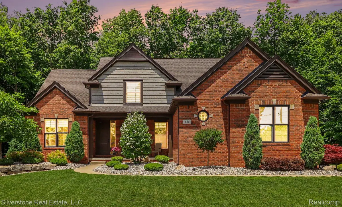 651 Wynstone Circle N, Oakland, MI 48363 - #1