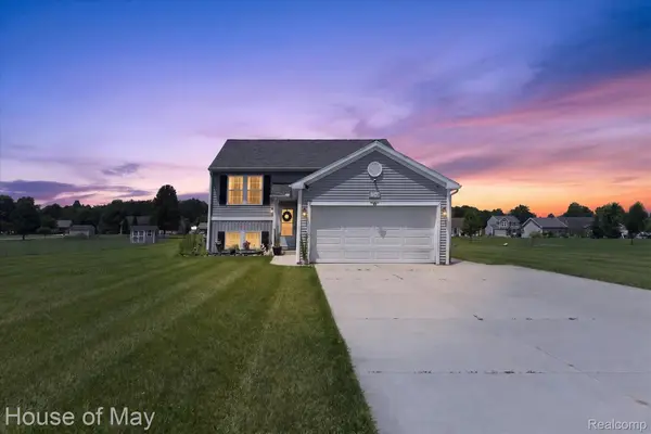 51348 Chardonnay Street, PawPaw, MI 49079